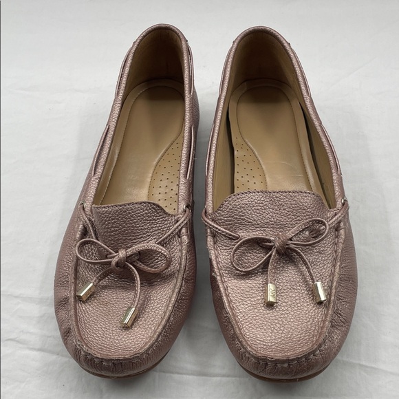 NWOB. MICHAEL Michael Kors 10M Sutton Leather Moccasins. - Picture 4 of 16